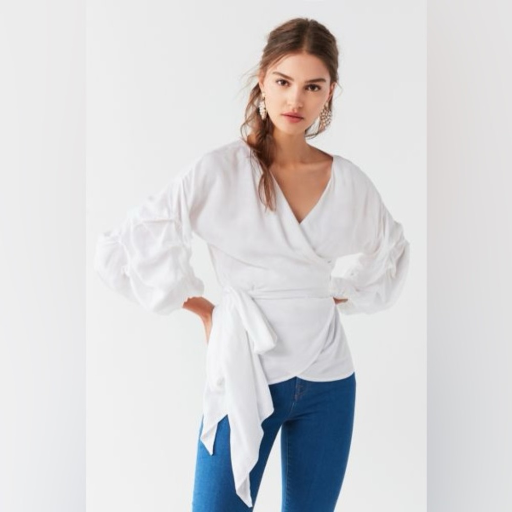 Urban Outfitters Dramatic Sleeve White Wrap Top Size Small